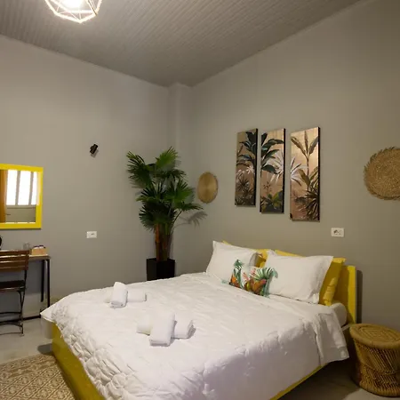 Jonian Boutique Sarandë