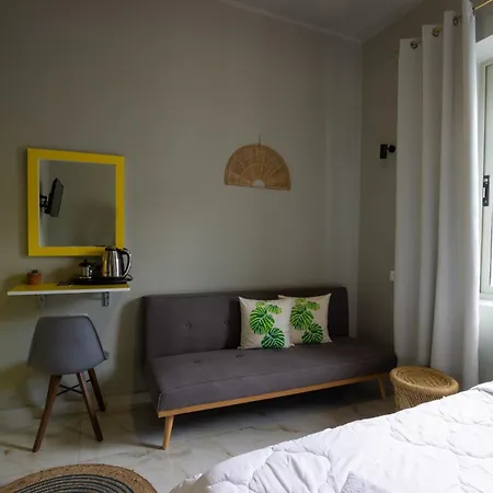 Jonian Boutique Sarandë