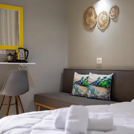 Jonian Boutique * Sarandë