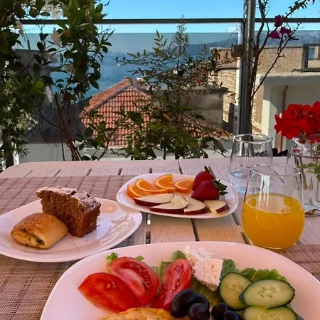 Jonian Boutique * Sarandë