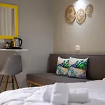 Jonian Boutique * Sarandë